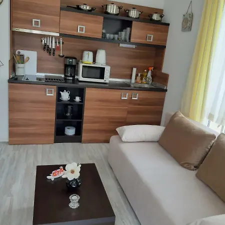 Rainbow Sea Isle Апартаменты Солнечный берег
